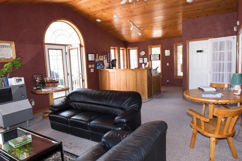 Cedar Lodge Motel Goderich Eksteriør billede